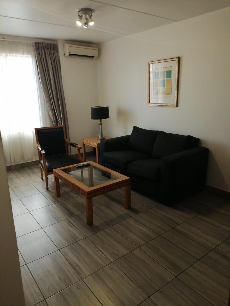 Airport Inn And Suites Edenvale Eksteriør bilde
