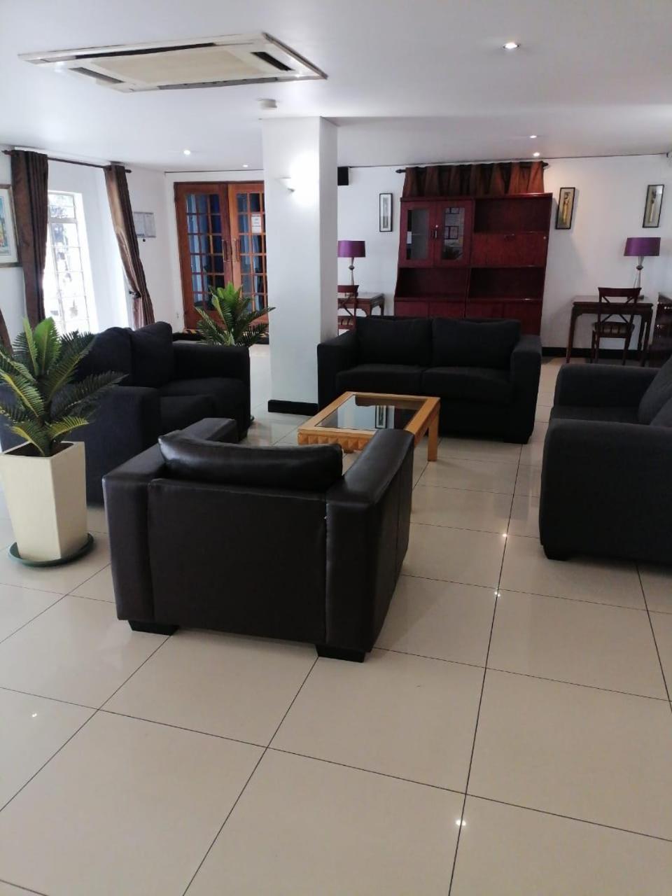 Airport Inn And Suites Edenvale Eksteriør bilde